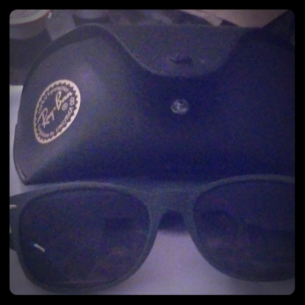 Ray Ban Sunglasses New Wayfarer 2132
